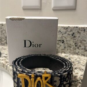 Elegant Designer-Inspired Black and Gold Belt